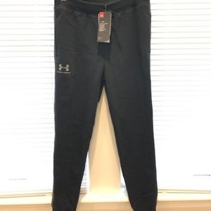 Under Armour Boys Cold Gear fitted joggers YXL NWT